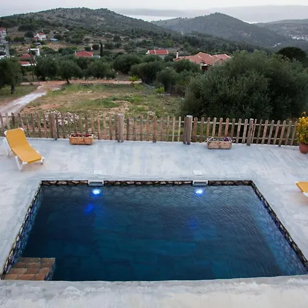 ヴィラ Filyra Faraklata